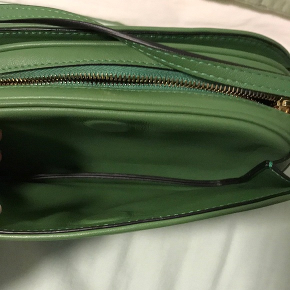 VALENTINO CROSS BODY / OVER THE SHOULDER HANDBAG - Picture 8 of 8